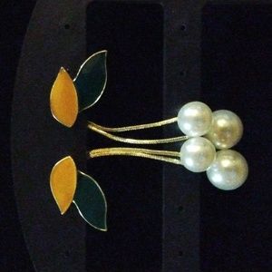 Green, Yellow & Gold Leaves w/ Pearls Earrings